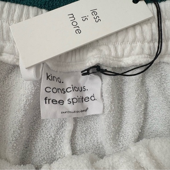 Unsubscribed cotton dolphin shorts in white NWT Size XS - Picture 3 of 6